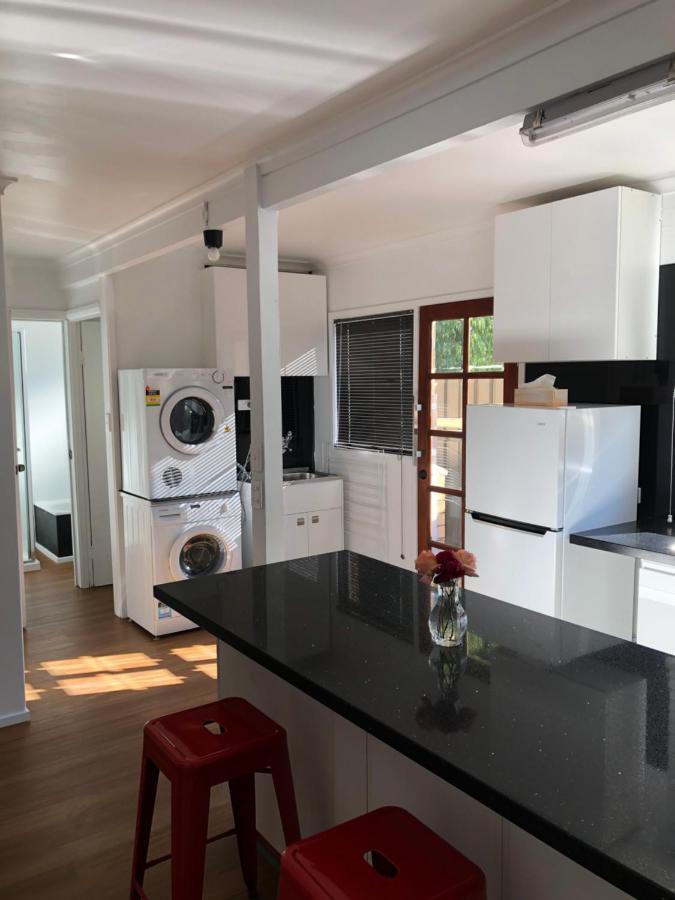 Kings Avenue Motel Saint Arnaud Екстер'єр фото