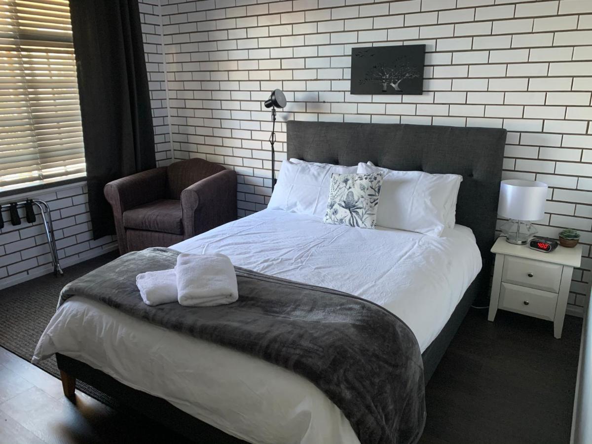 Kings Avenue Motel Saint Arnaud Екстер'єр фото