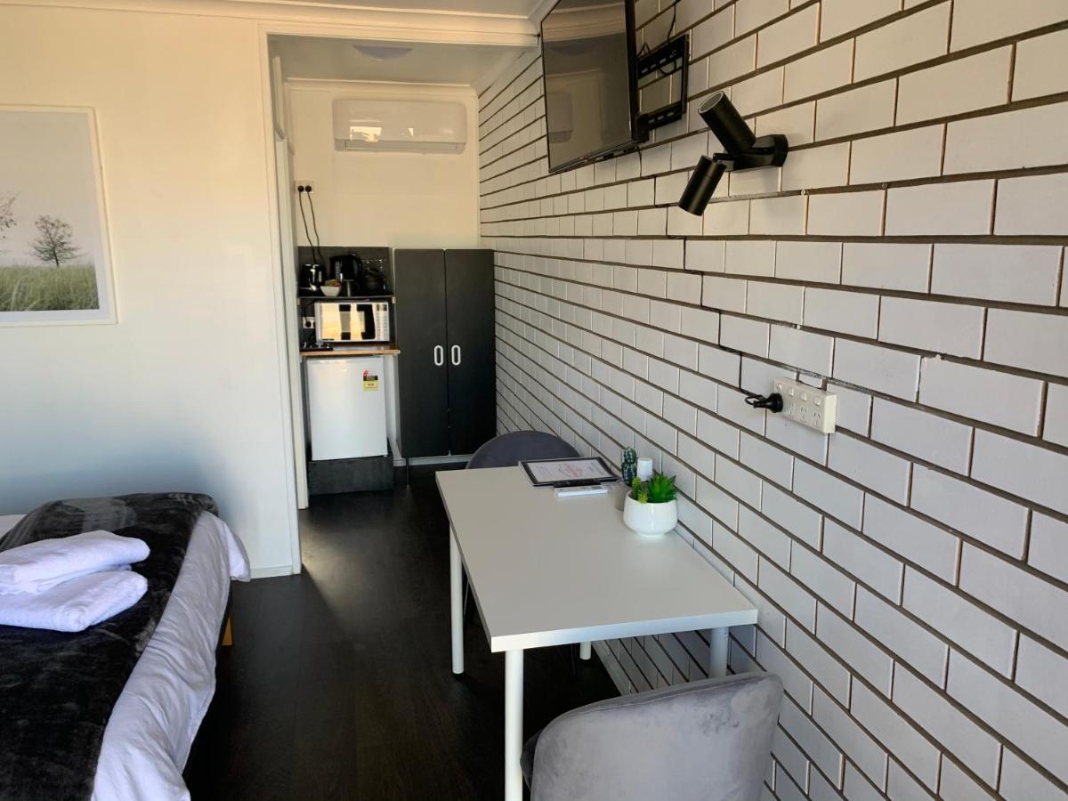 Kings Avenue Motel Saint Arnaud Екстер'єр фото