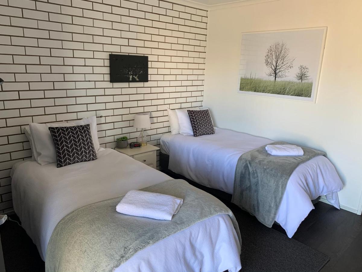 Kings Avenue Motel Saint Arnaud Екстер'єр фото